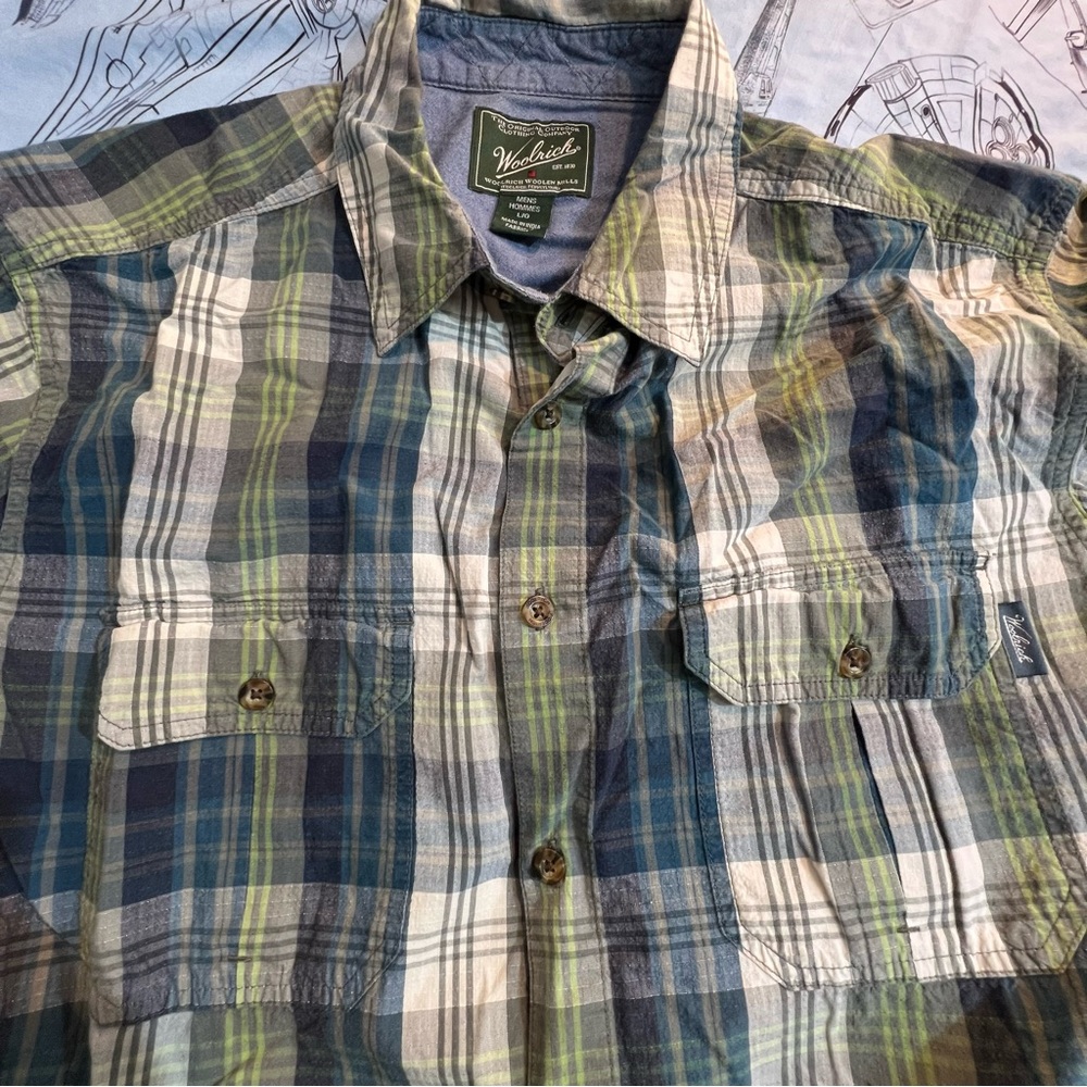 Woolrich Men's Plaid Button Down Shirt - Picture 4 of 7